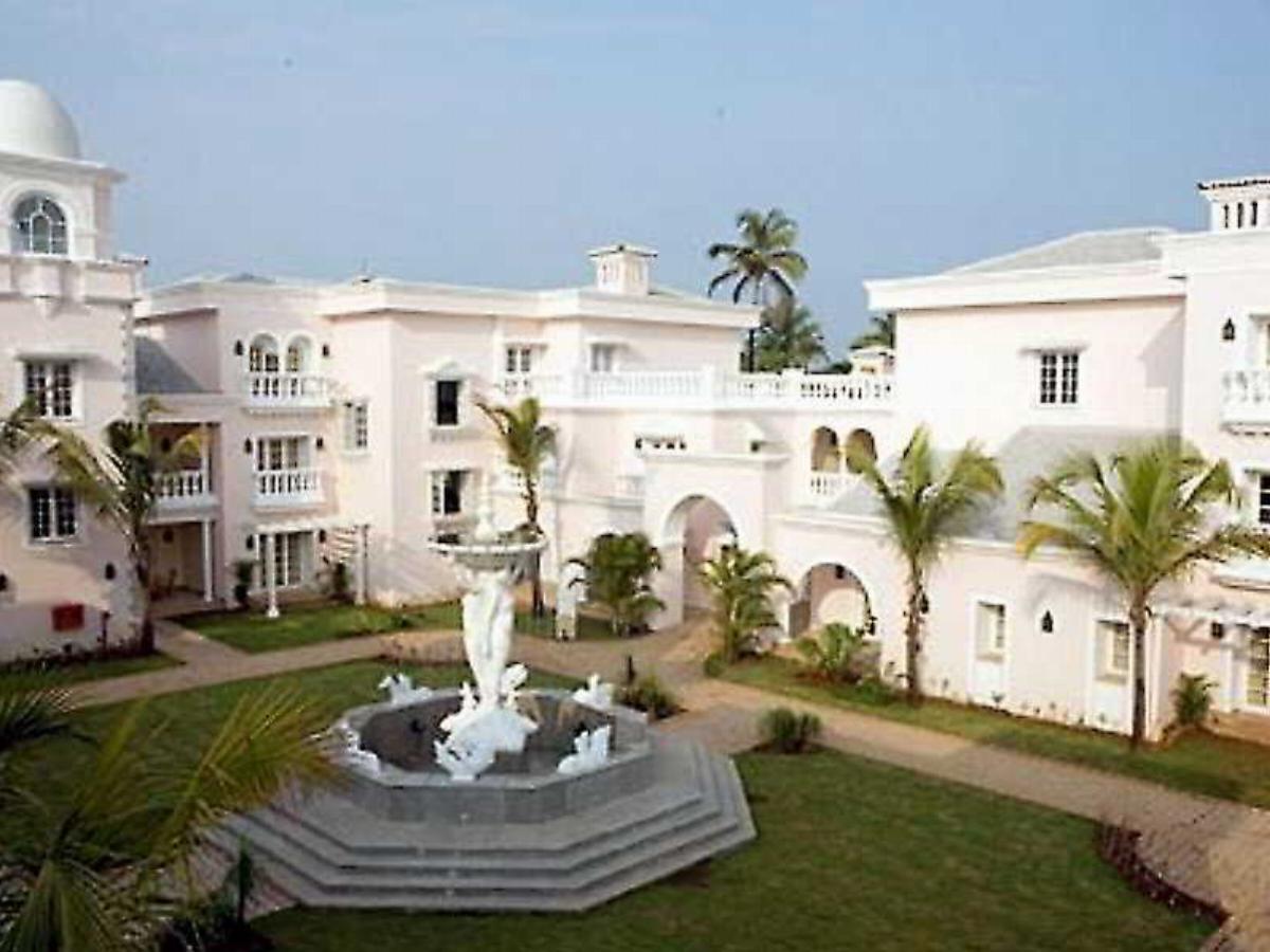 the-retreat-by-zuri-hotel-19909418